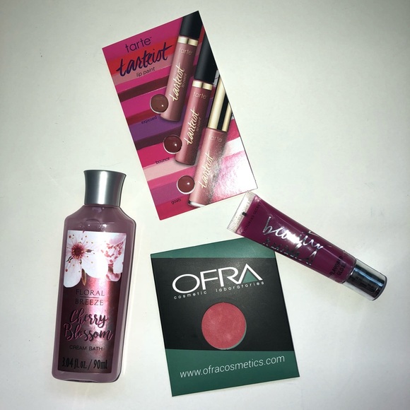 Other - Makeup bundle !!